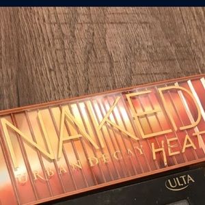 Urban decay naked heat pallet